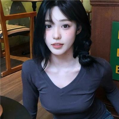 派遣女公关彩华